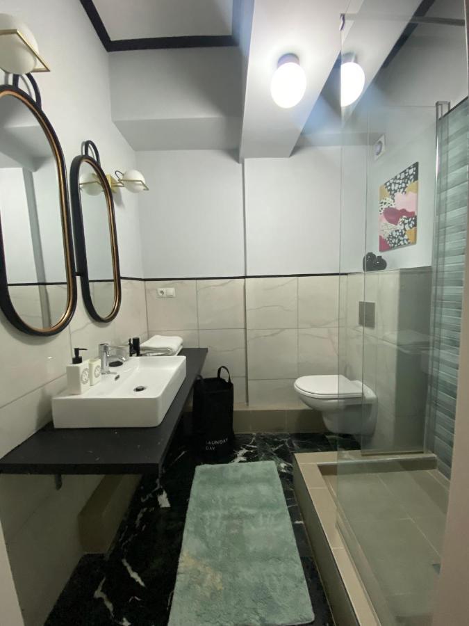 5 Rooms Athene Buitenkant foto
