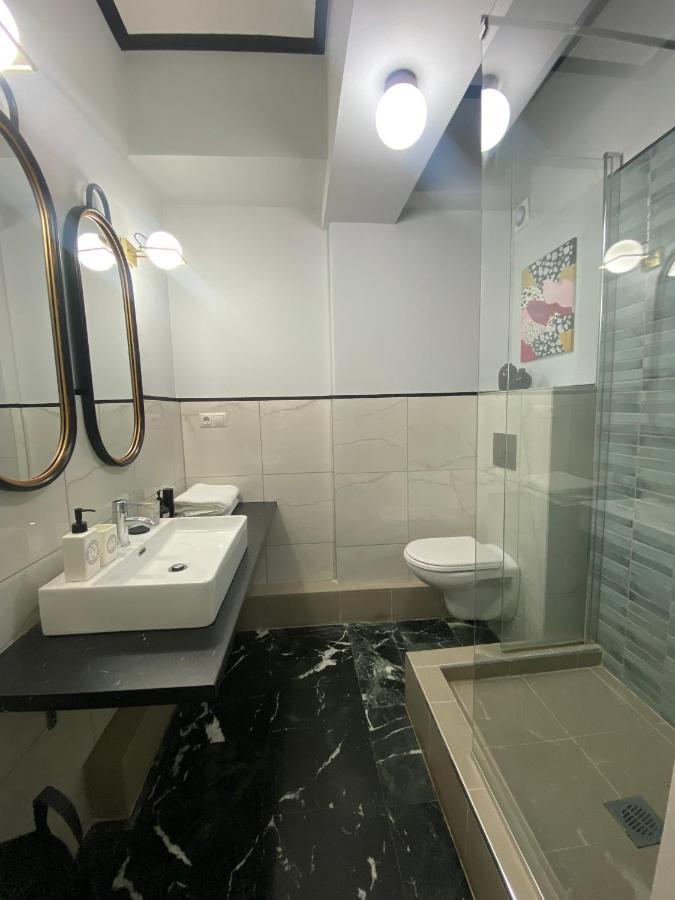 5 Rooms Athene Buitenkant foto