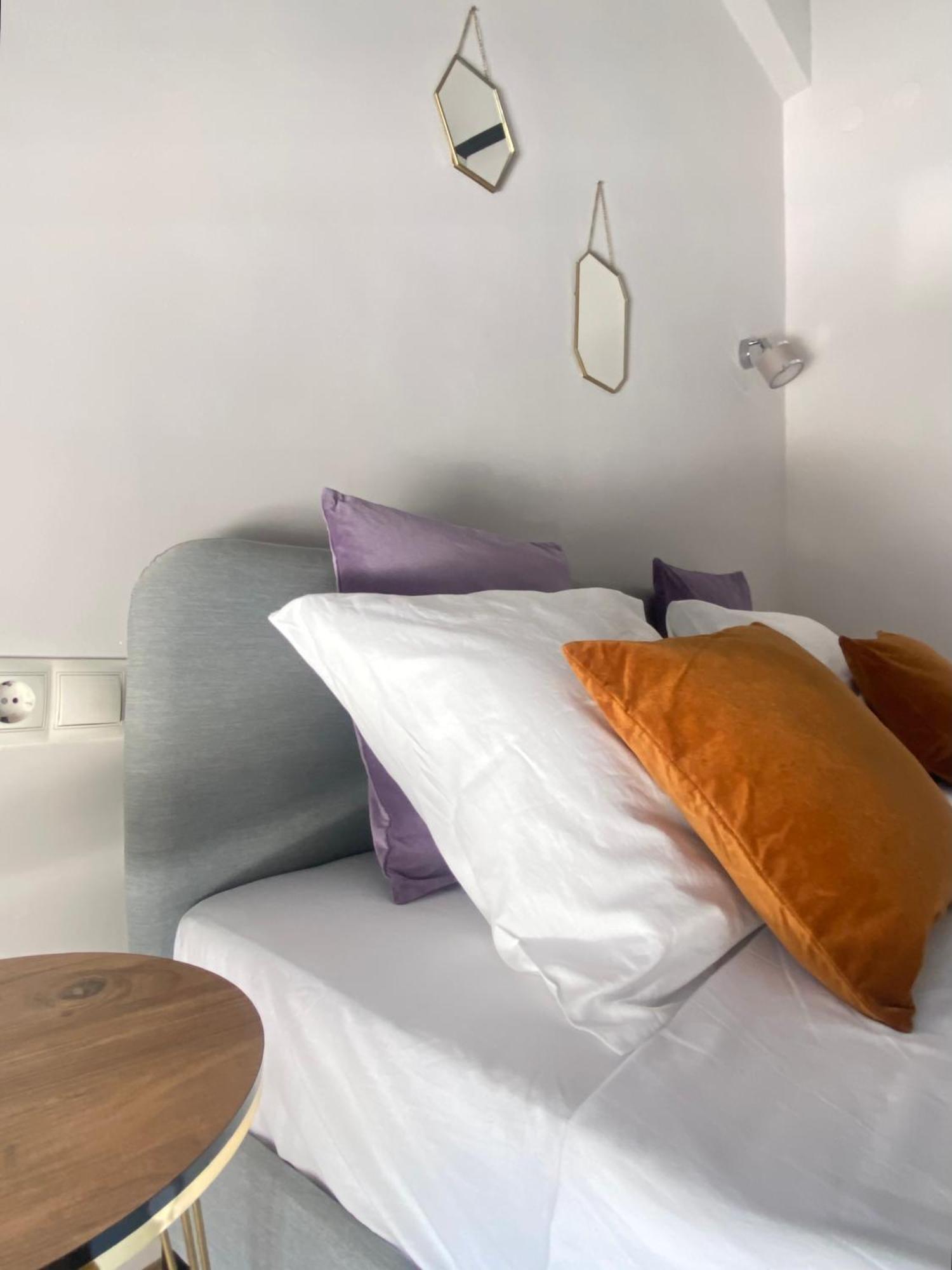 5 Rooms Athene Buitenkant foto
