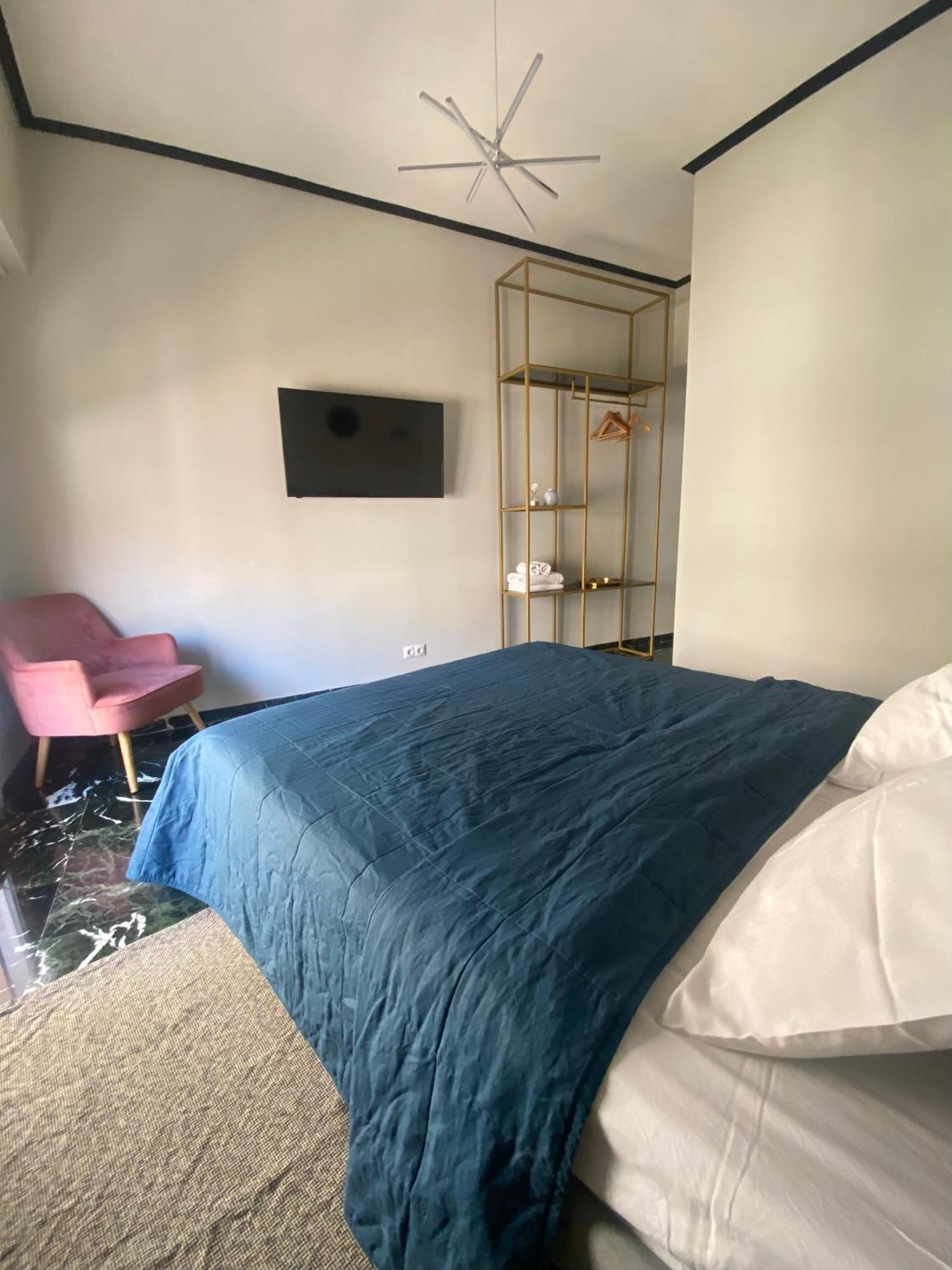 5 Rooms Athene Buitenkant foto